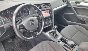 Volkswagen Golf full