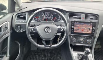 Volkswagen Golf full