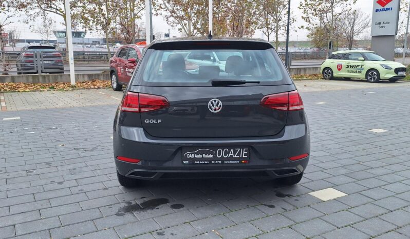 Volkswagen Golf full