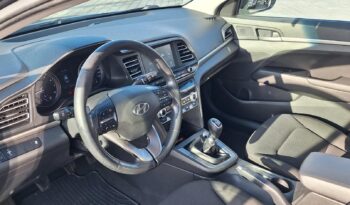 Hyundai Elantra full