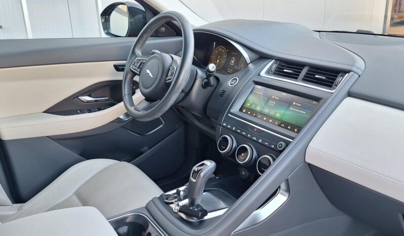 Jaguar E-Pace full