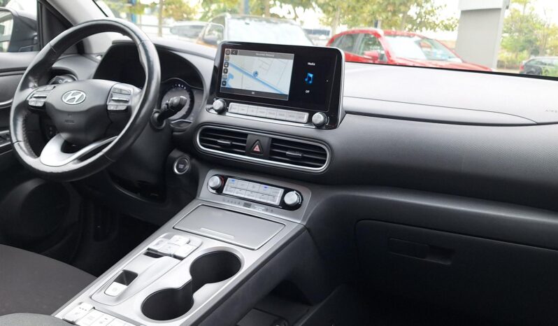 Hyundai Kona full