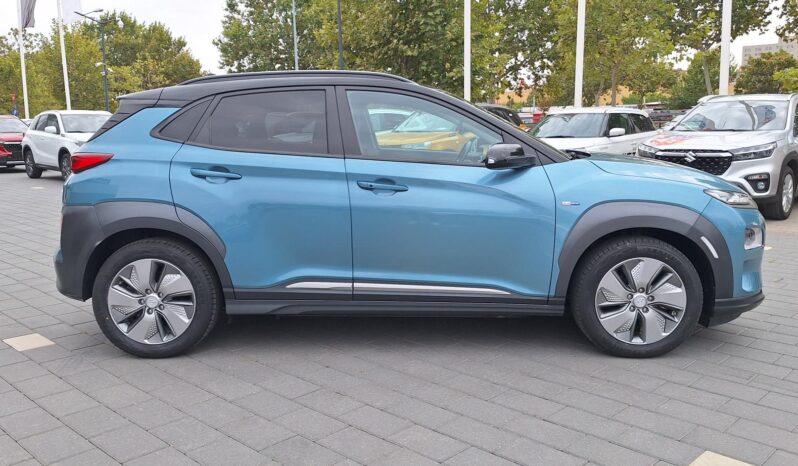 Hyundai Kona full